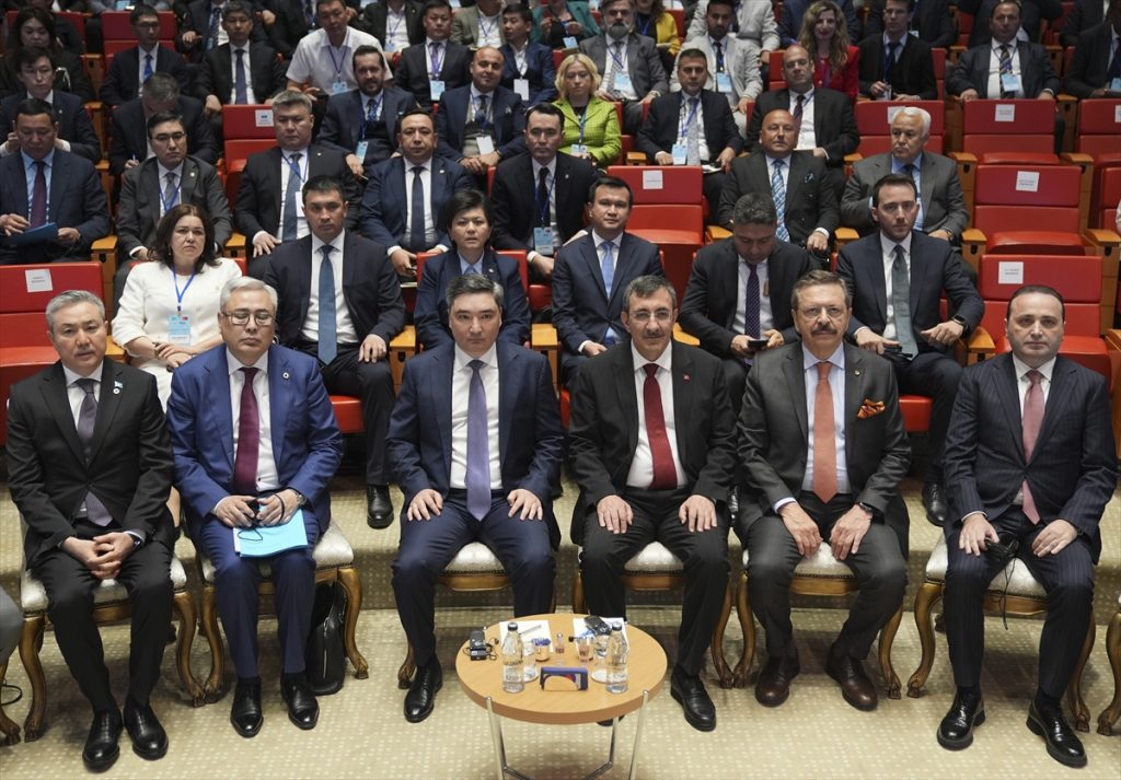 Cevdet Yılmaz Türkiye-Kazakistan İş Forumu'nda Konuştu