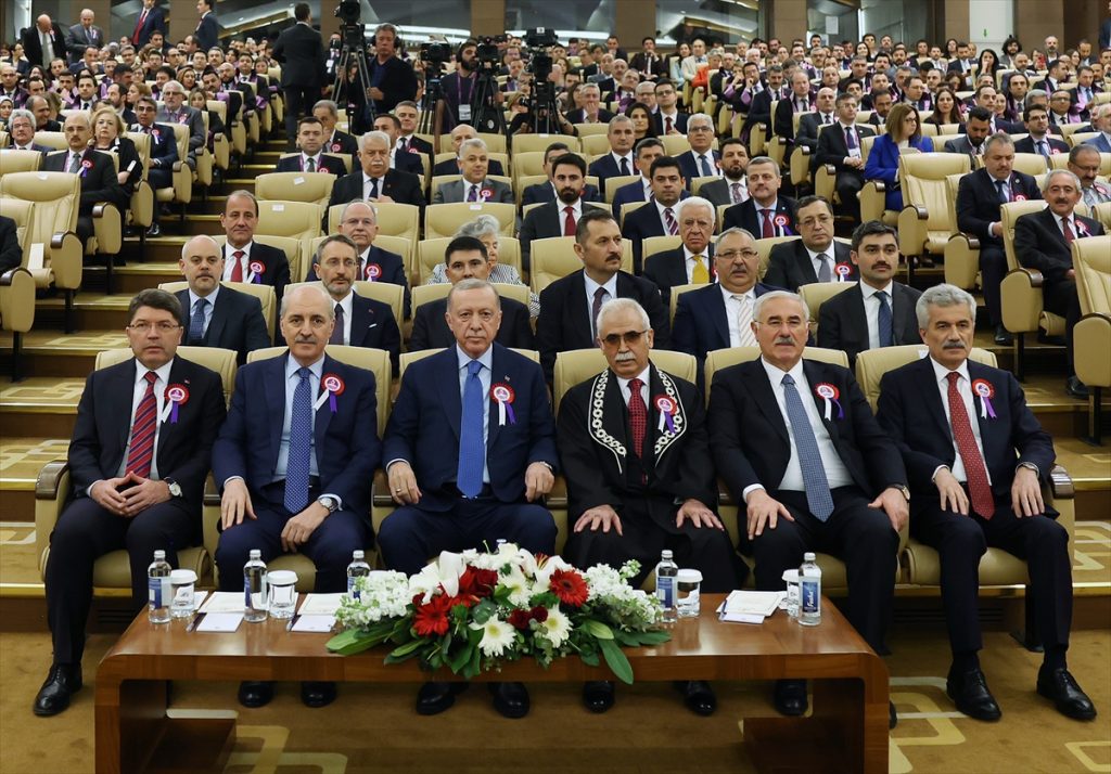 Cumhurbaşkanı Erdoğan AYM'nin 62. Kuruluş Yıl Dönümü Törenine Katıldı