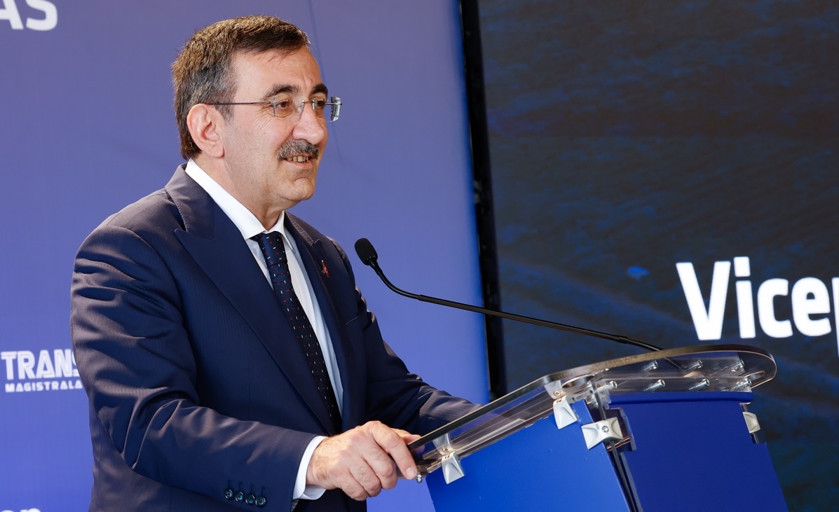 Yılmaz, Calaraşi Bölgesi’ndeki Dragalina’da Karadeniz-Podișor Doğal Gaz Boru Hattı Projesi