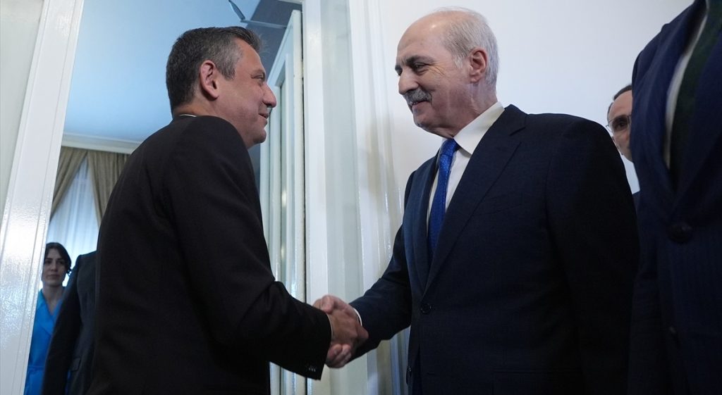 Gündem Anayasa: Meclis Başkanı Kurtulmuş'tan CHP'ye Ziyaret