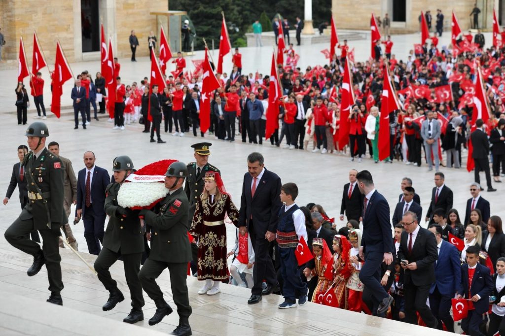 Anıtkabir'de 23 Nisan Töreni