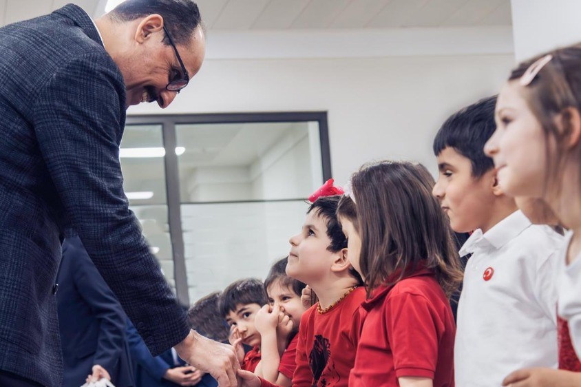 MİT Başkanı Kalın, Ulusal Egemenlik ve Çocuk Bayramı'nı Kutladı