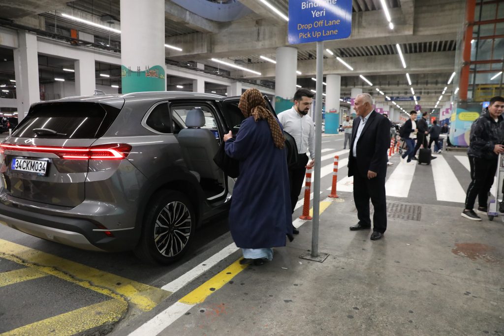 Belediyeden Şehit Ailelerine Togg Hizmeti