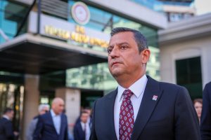 CHP Genel Başkanı Özgür Özel, Cumhurbaşkanı Recep Tayyip Erdoğan ile