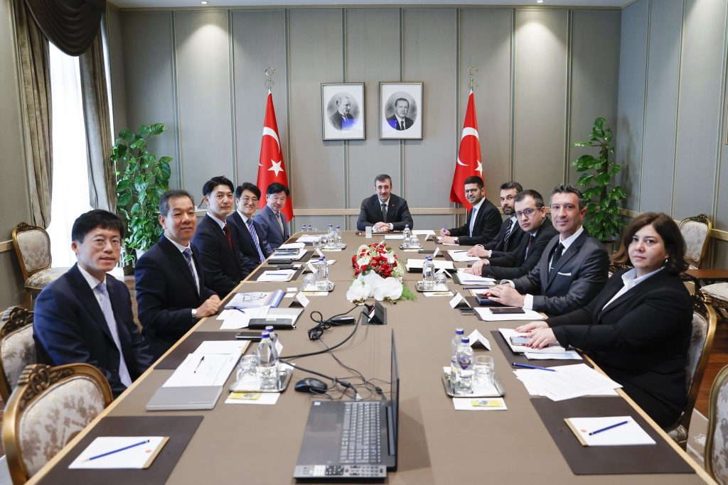 Cevdet Yılmaz, Çinli ve Güney Koreli Heyetleri Kabul Etti