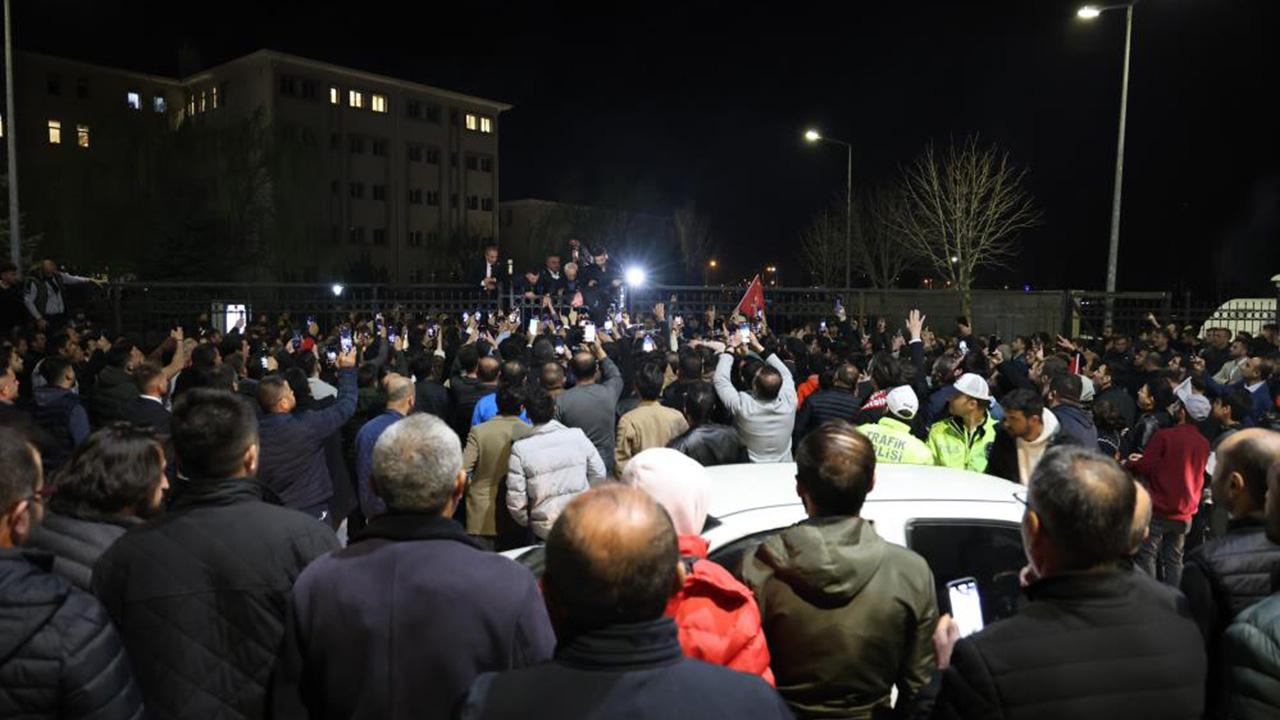 Sivas’ta resmi olmayan sonuçlara göre BBP Belediye Başkan adayı Adem