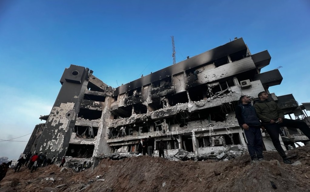 Görgü tanıkları, İsrail ordusuna bağlı güçlerin Şifa Hastanesi ve çevresindeki