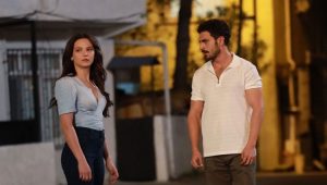 Şevket Çoruh, Günay Karacaoğlu ve Nilsu Berfin Aktaş’ın başrollerini paylaştığı,