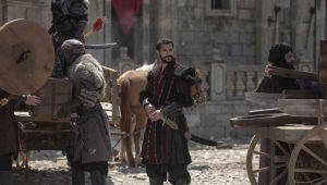 Kudüs Fatihi Selahaddin Eyyubi dizisinin 21. bölümünde Selahaddin, Bernard’ın elinden