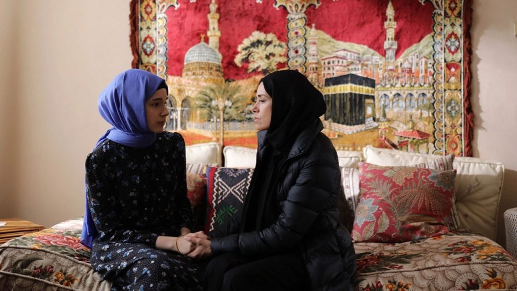 Kızıl Goncalar 22. bölüm yeni fragmanı çıktı! Kızıl Goncalar yeni bölüm fragmanı izle! 13 MAYIS