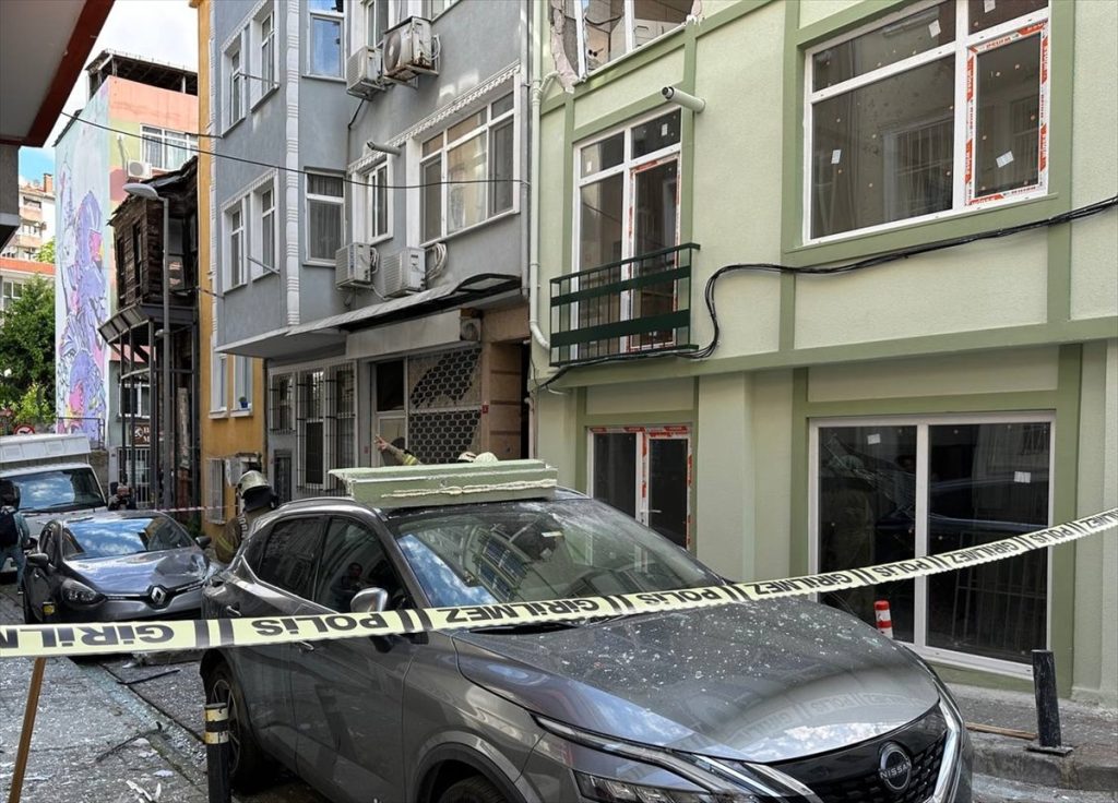 Beşiktaş'ta Korkutan Doğal Gaz Patlaması