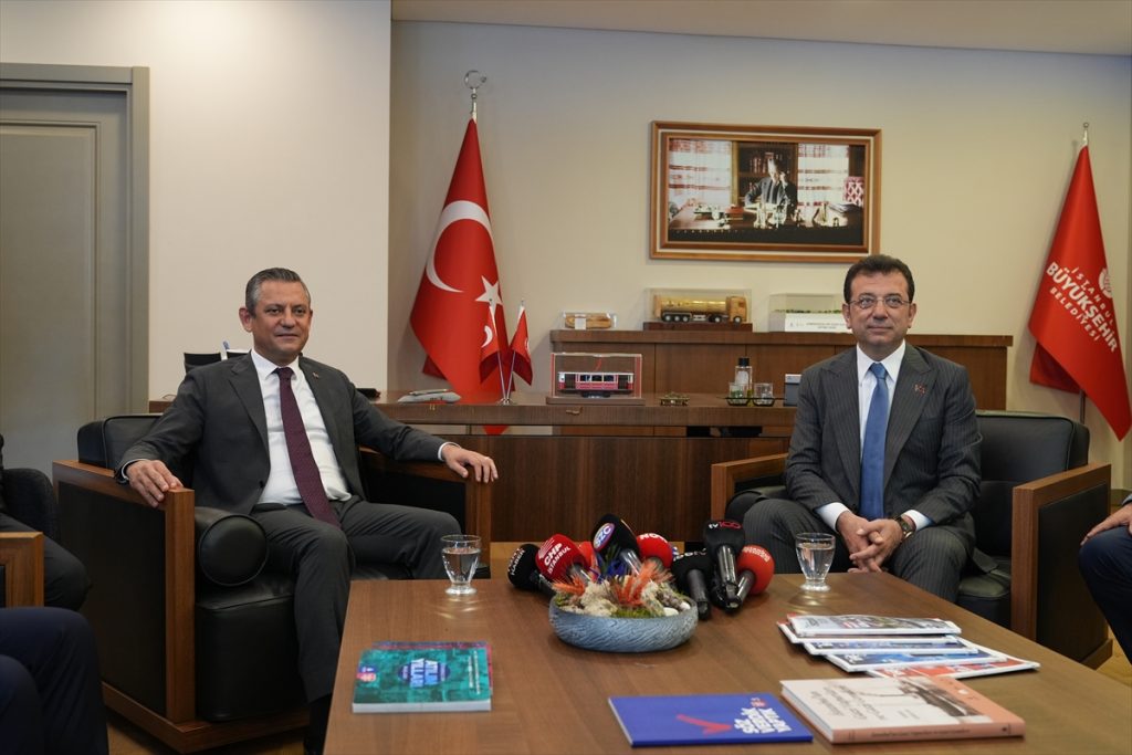 Özgür Özel, Ekrem İmamoğlu'nu Ziyaret Etti