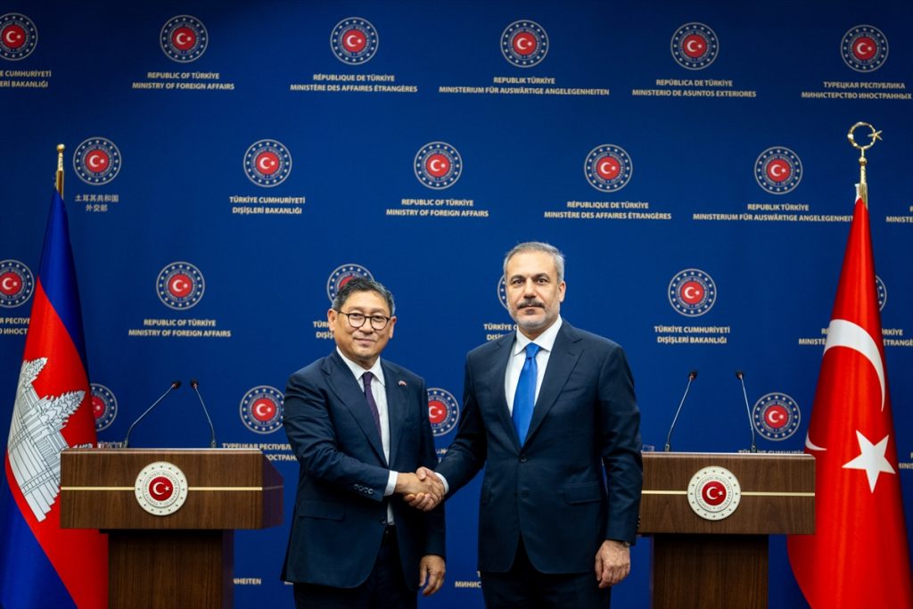 ABD'nin Desteği Olmasa Soykırımın Sürmesi Mümkün Değil