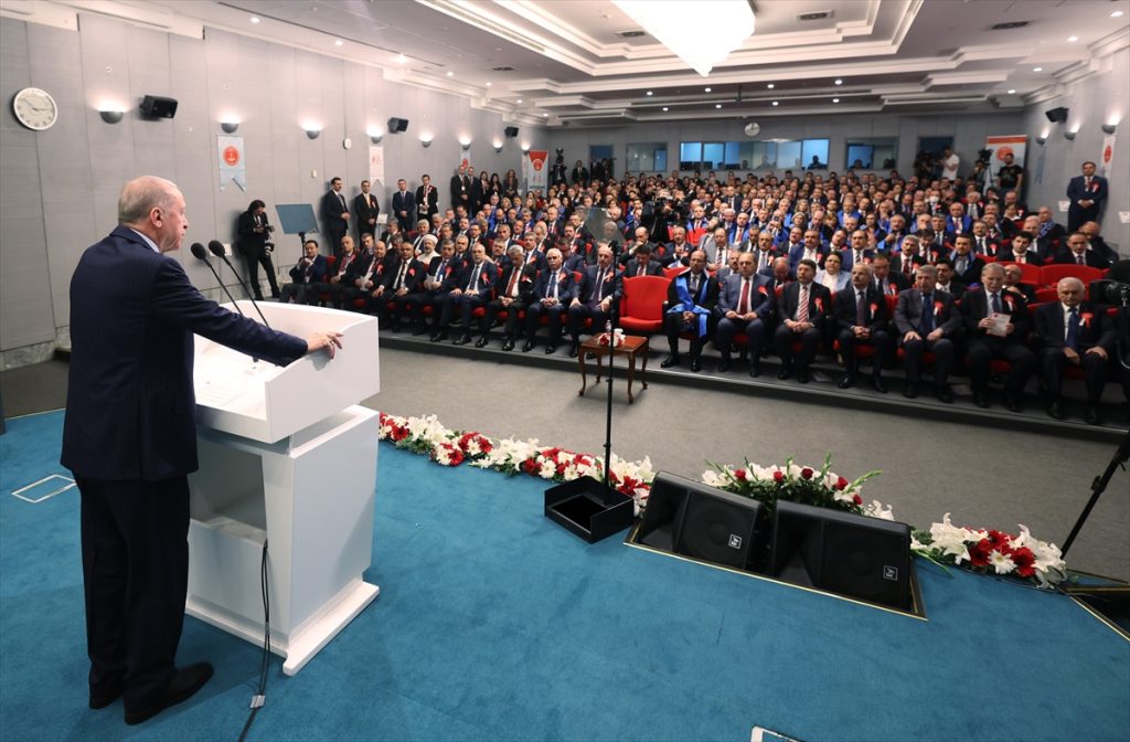 Cumhurbaşkanı Erdoğan: Ülkeye Hizmet Yolunda Rehavete Yer Yok
