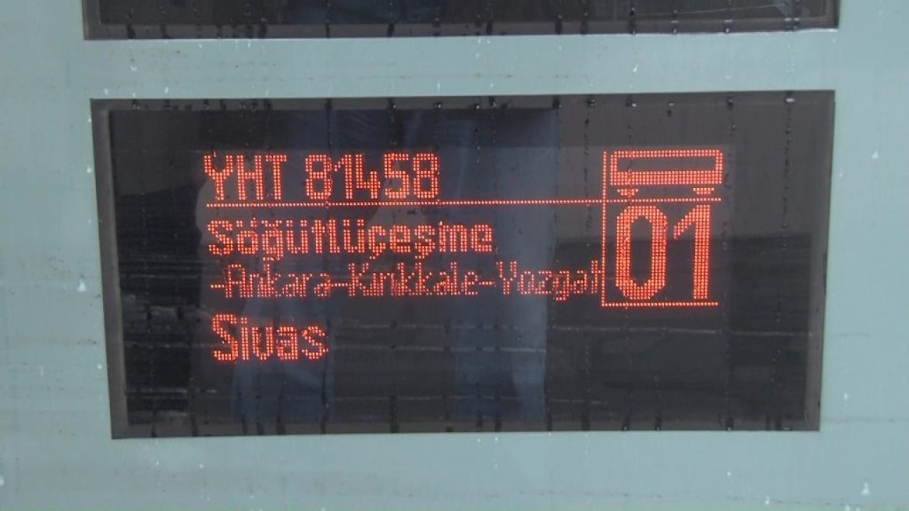 İstanbul - Sivas YHT İlk Seferini Yaptı