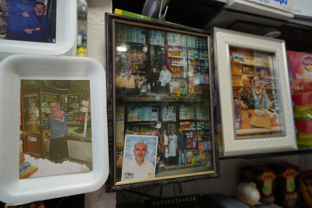 65 Yıldır Süpermarketlere Karşı Ayakta Kalan Bakkal