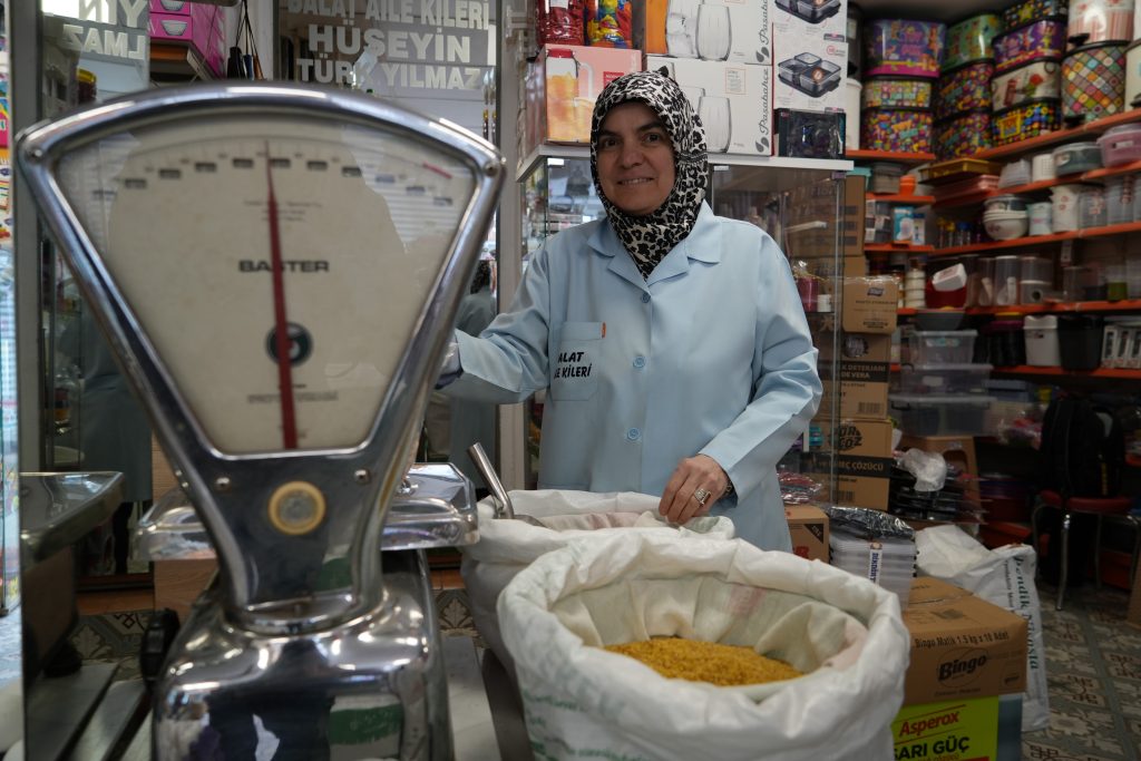 65 Yıldır Süpermarketlere Karşı Ayakta Kalan Bakkal