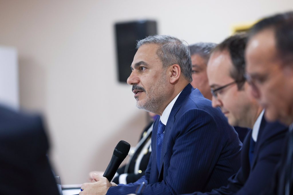Fidan, Gambiya'da Türk Şirketlerinin Temsilcileriyle Görüştü