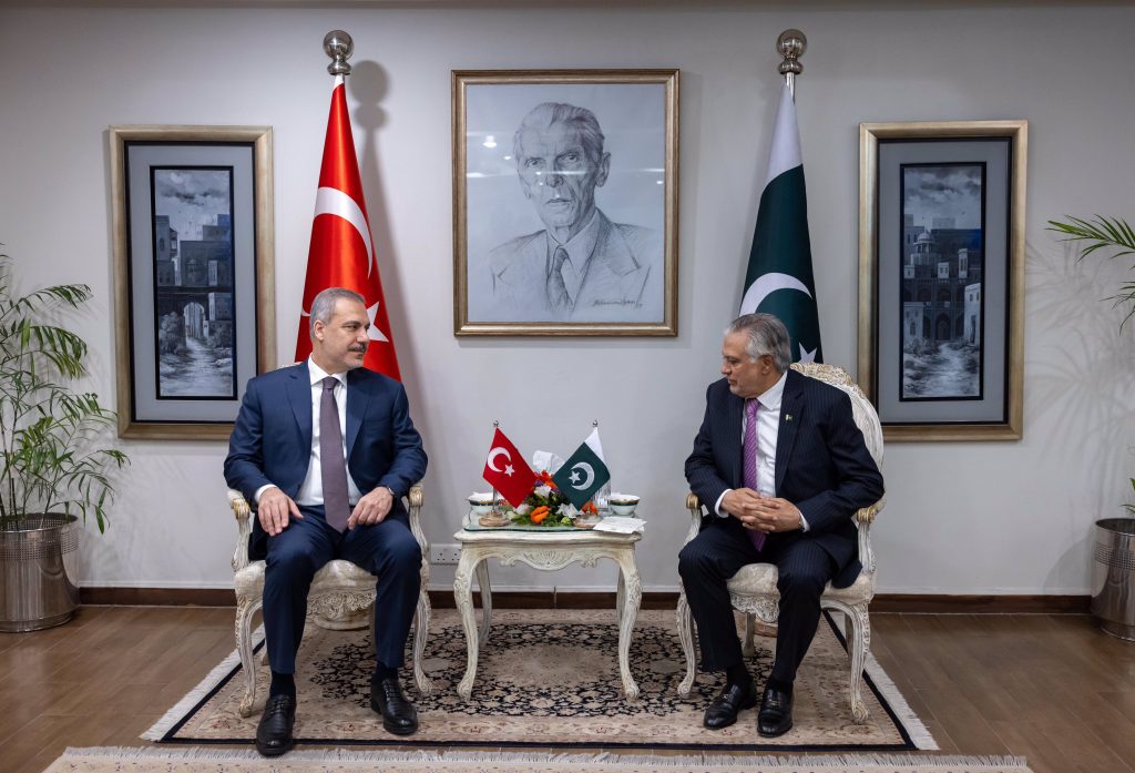 Bakan Fidan, Pakistanlı Mevkidaşı İle Görüştü