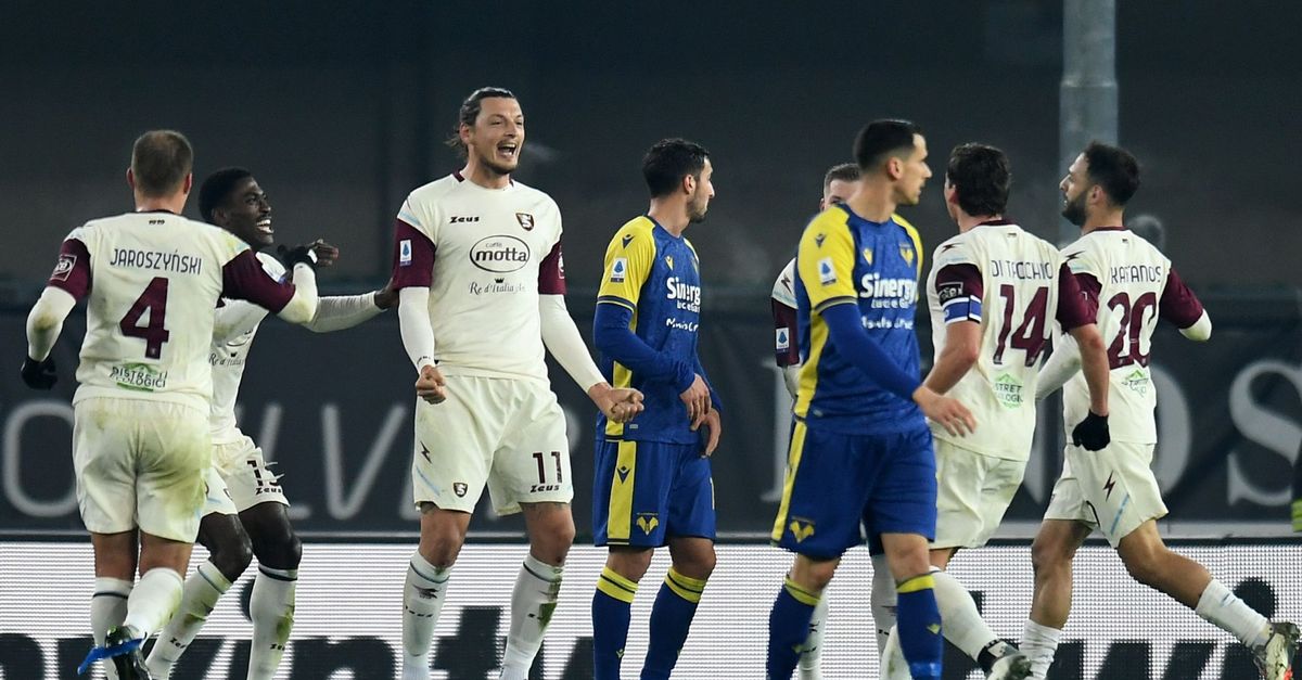 EXXEN CANLI YAYIN İZLE Salernitana - Verona Maçı Canlı İzle S Sports Taraftarıum24 TV Canlı Maç İZLEME EKRANI