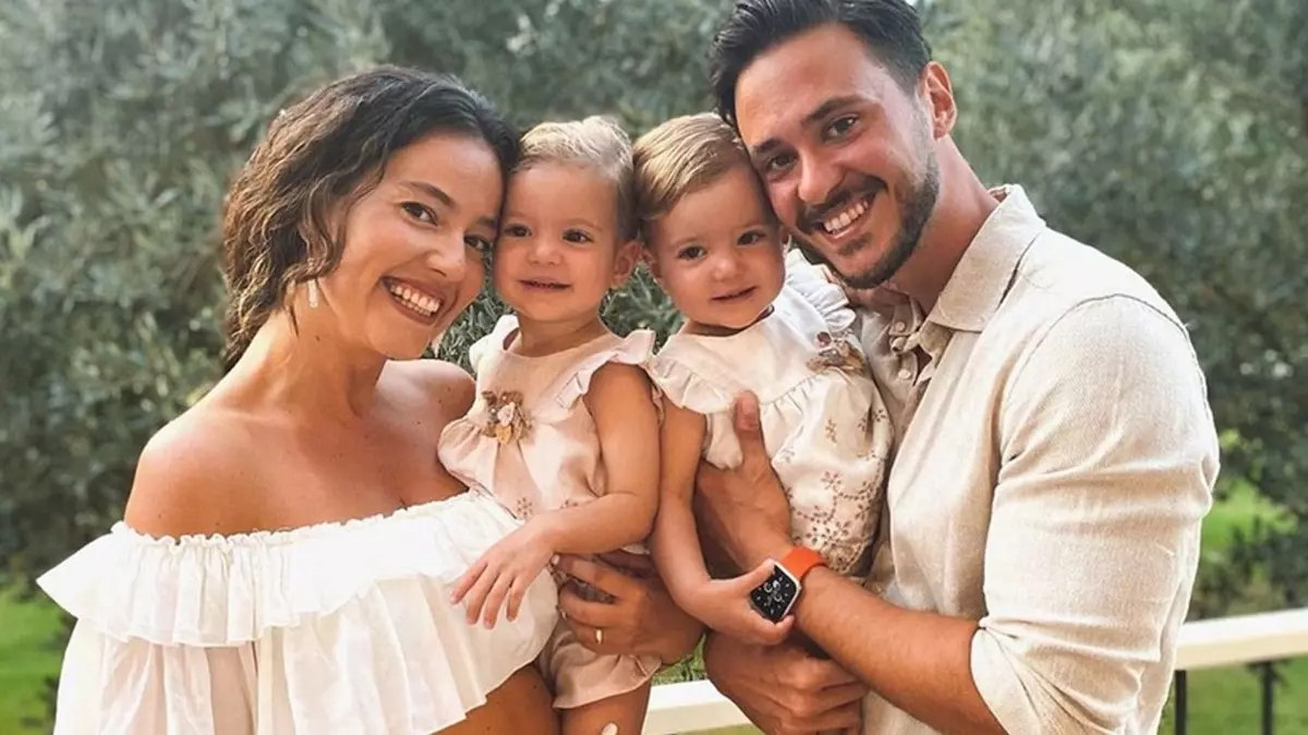 Pelin Akil ve Anıl Altan Çifti Ayrılıyor Mu, Boşanıyor Mu? Pelin Akil'in Açıklaması Kapak Etti