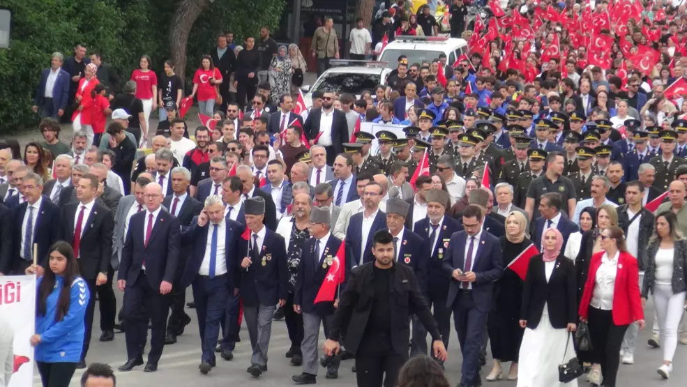 19 Mayıs Samsun, Çanakkale, Antalya, Mersin, Şanlıurfa, Kahramanmaraş, Balıkesir ve Ordu'da Coşkuyla Kutlandı