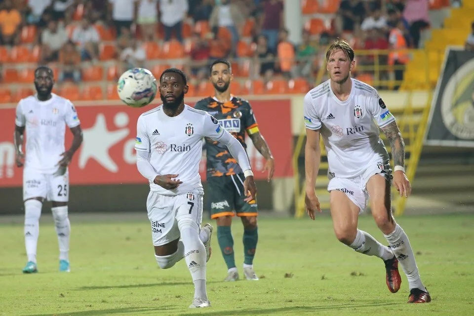 Alanyaspor - Beşiktaş CANLI MAÇ İZLE Taraftarium, Selçuksports, Justin TV, Taraftarium24, beIN Sports 3 şifresiz canlı kanaldan izle 12 Mayıs 2024