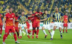 Fenerbahçe, son haftalarda yaşadığı puan kayıplarının ardından şampiyonluk umutlarını canlı