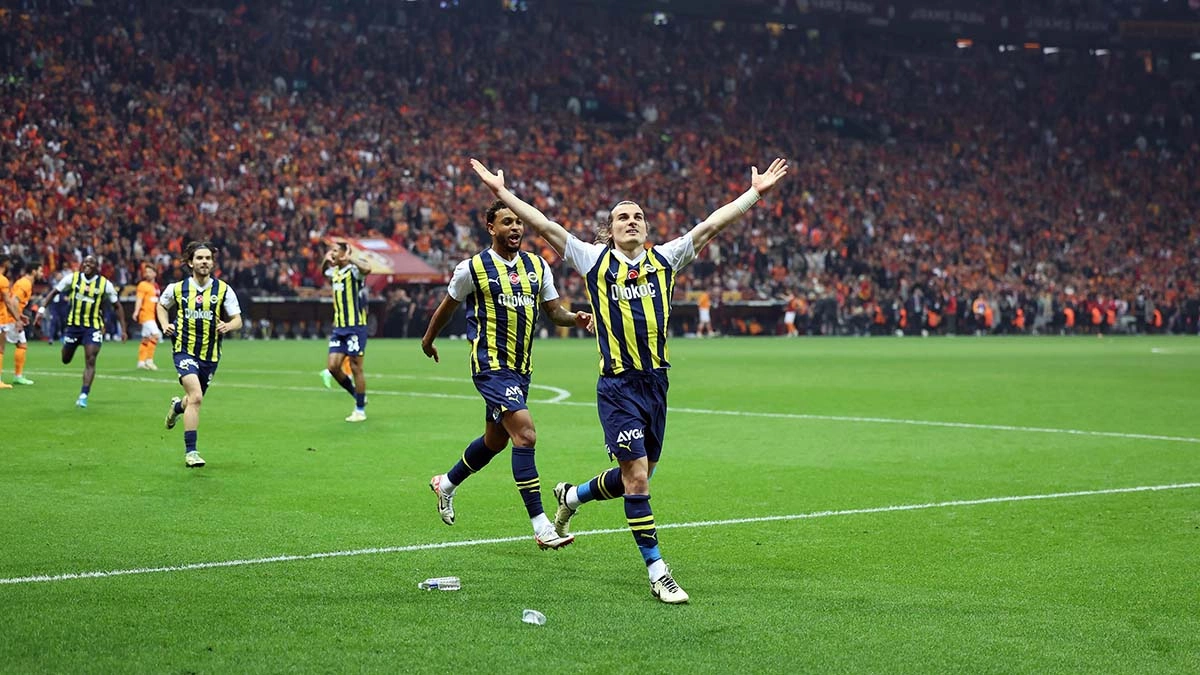 Galatasaray Fenerbahçe: 0-1 (GENİŞ MAÇ ÖZETİ) | Galatasaray Fenerbahçe Dakika Dakika Maç Özeti ve Golleri