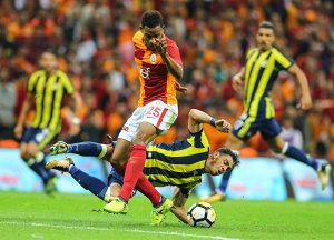 Galatasaray ile Fenerbahçe, Süper Lig’in 37. haftasında kritik bir mücadelede