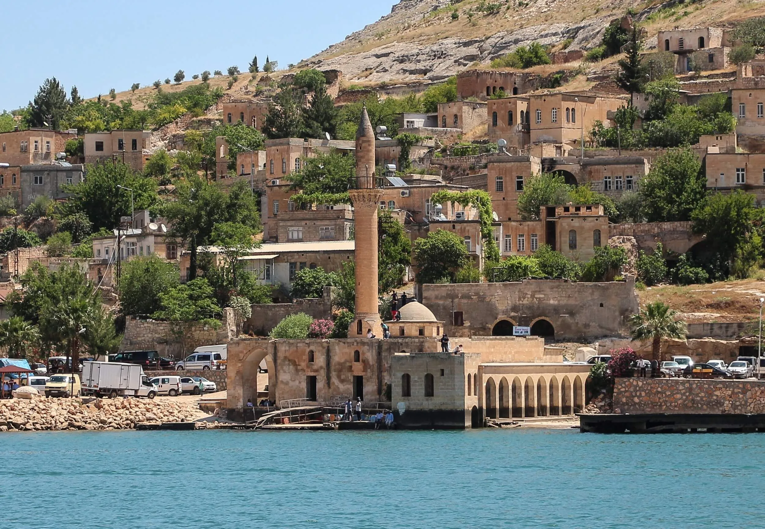 Şanlıurfa'da Gezilecek Yerler ve Yöresel Lezzetler! Şanlıurfa’da Nereye Gidilir, Ne Yenilir?
