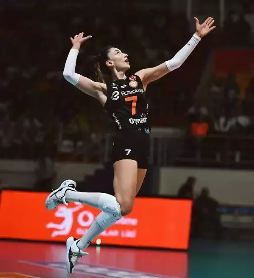 Hande Baladın boyu kaç, evli mi, nereli? Filenin Sultanları'nın yıldızı Hande Baladın kimdir, kaç yaşında?