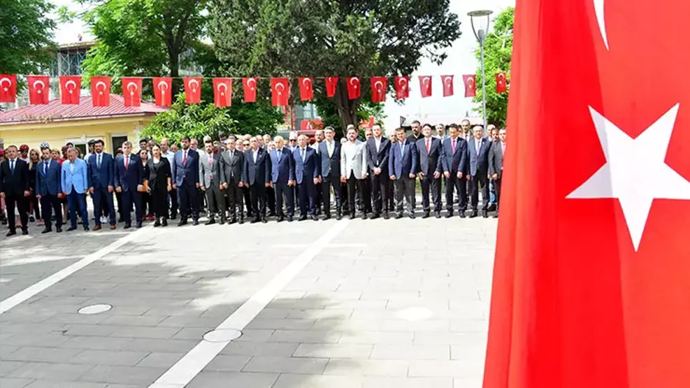 19 Mayıs Samsun, Çanakkale, Antalya, Mersin, Şanlıurfa, Kahramanmaraş, Balıkesir ve Ordu'da Coşkuyla Kutlandı