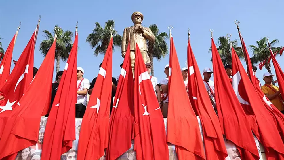 19 Mayıs Samsun, Çanakkale, Antalya, Mersin, Şanlıurfa, Kahramanmaraş, Balıkesir ve Ordu'da Coşkuyla Kutlandı