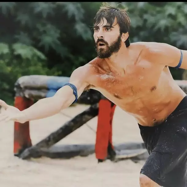 Nefise Survivor Yunanistan Yarışmacısı Fanis'e Aşkını: 'Beni Kendine Çok Çekiyor' Diyerek Dile Getirdi