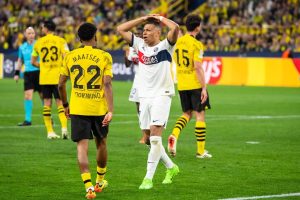 UEFA Şampiyonlar Ligi’nde nefesler tutuluyor. Turnuvanın yarı finalinde, Borussia Dortmund