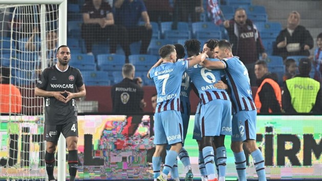 8 Mayıs Trabzonspor - Karagümrük Maçının ilk 11'leri! Trabzonspor İlk 11'lerde Hangi Futbolcular, Kimler Var?