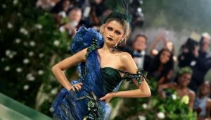 Sleeping Beauties: Reawakening Fashion” (Uyuyan Güzeller: Modanın Yeniden Doğuşu) temasıyla