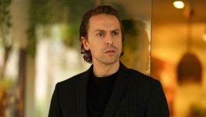 Sandık Kokusu 20. bölüm 2. fragmanda Atilla ve Lale’nin boşanması,