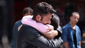 İnci Taneleri 15. bölüm fragmanı yayınlandı! Nehir, Azem ile görüşecek
