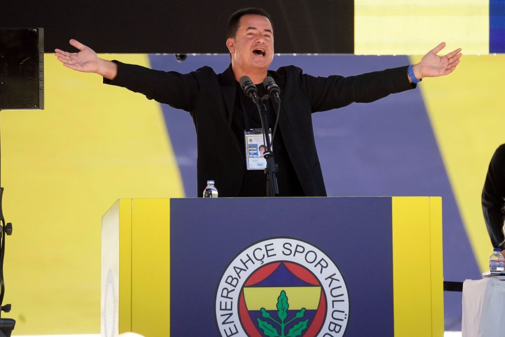 Acun Ilıcalı: Yenilmez Fenerbahçe İçin 24 Saat Çalışıyoruz