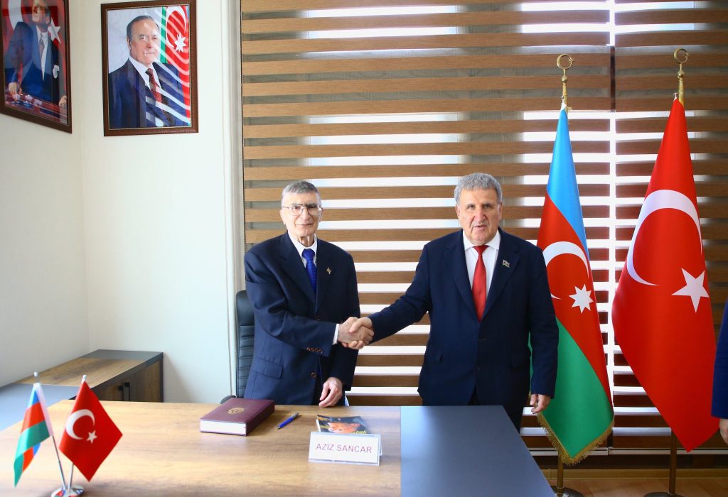 Nobel Ödüllü Sancar'a Azerbaycan'dan Onursal Üyelik