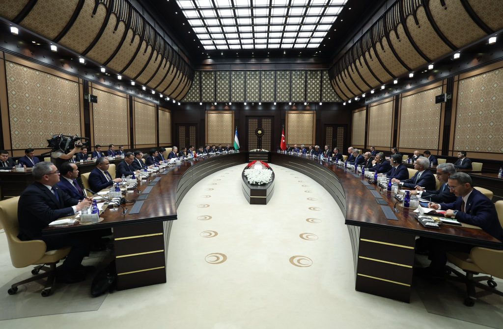 Özbekistan Cumhurbaşkanı Mirziyoyev Ankara'da