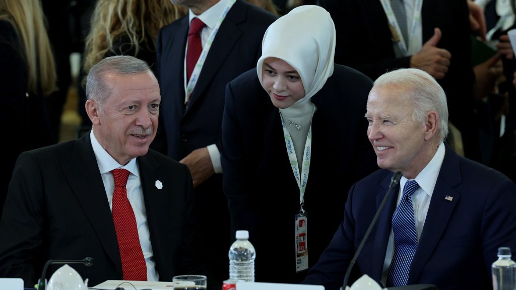 Cumhurbaşkanı Erdoğan'dan G-7'de Yoğun Diplomasi