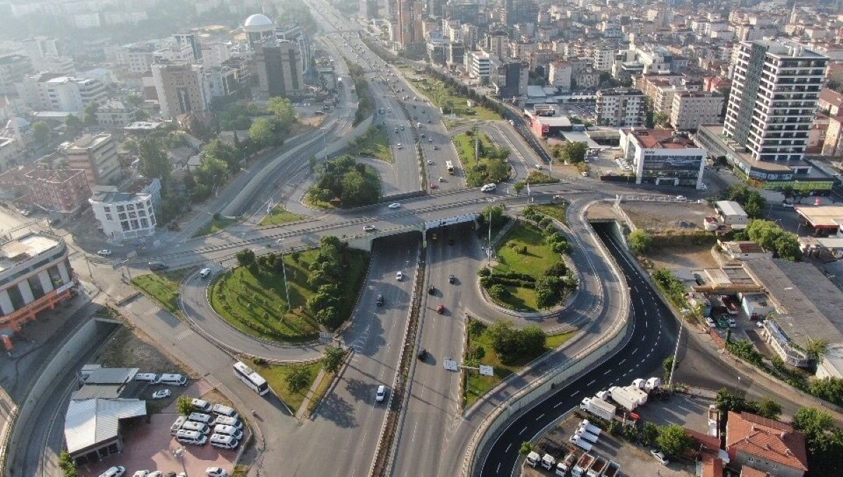 İstanbul'da Bayramın İlk Günü Yollar Boşaldı
