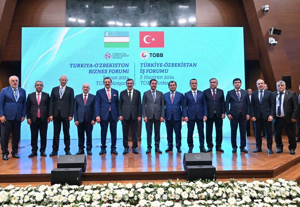Yılmaz, Türkiye-Özbekistan İş Forumu'nda Konuştu