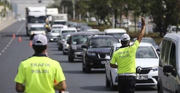 Yerlikaya’nın paylaştığı bilgilere göre, Emniyet ve Jandarma Trafik ekipleri tarafından