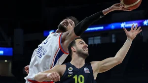 Anadolu Efes ve Fenerbahçe Beko bugün mücadele edecekler. İşte Maçın