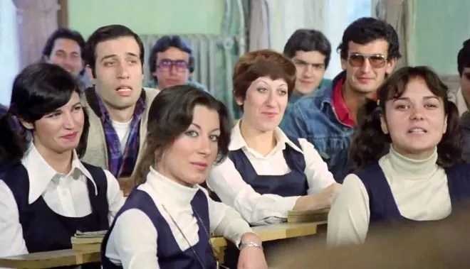 Hababam Sınıfı Tatilde İZLE STAR TV CANLI YAYIN! Hababam Sınıfı Tatilde full hd izle youtube! Hababam Sınıfı Tatilde filmi internetten nereden hangi kanaldan izlenir?