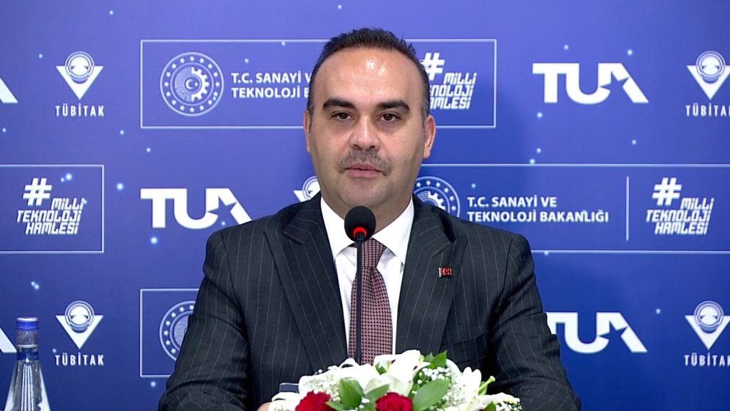 Bakan Kacır ve Astronot Atasever'den Ortak Açıklama